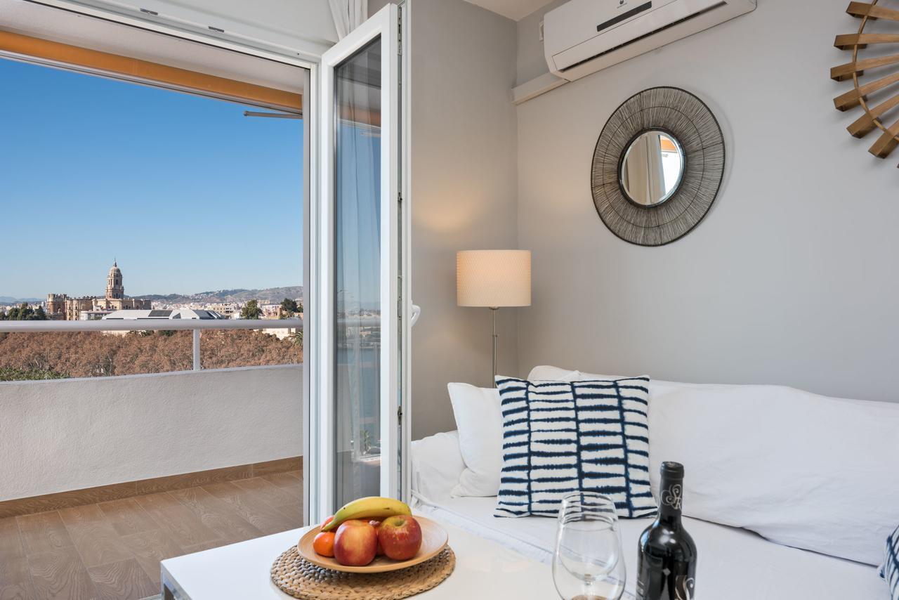 Susana Beach Apartment In Malaga By Solaga Holiday Homes Eksteriør bilde