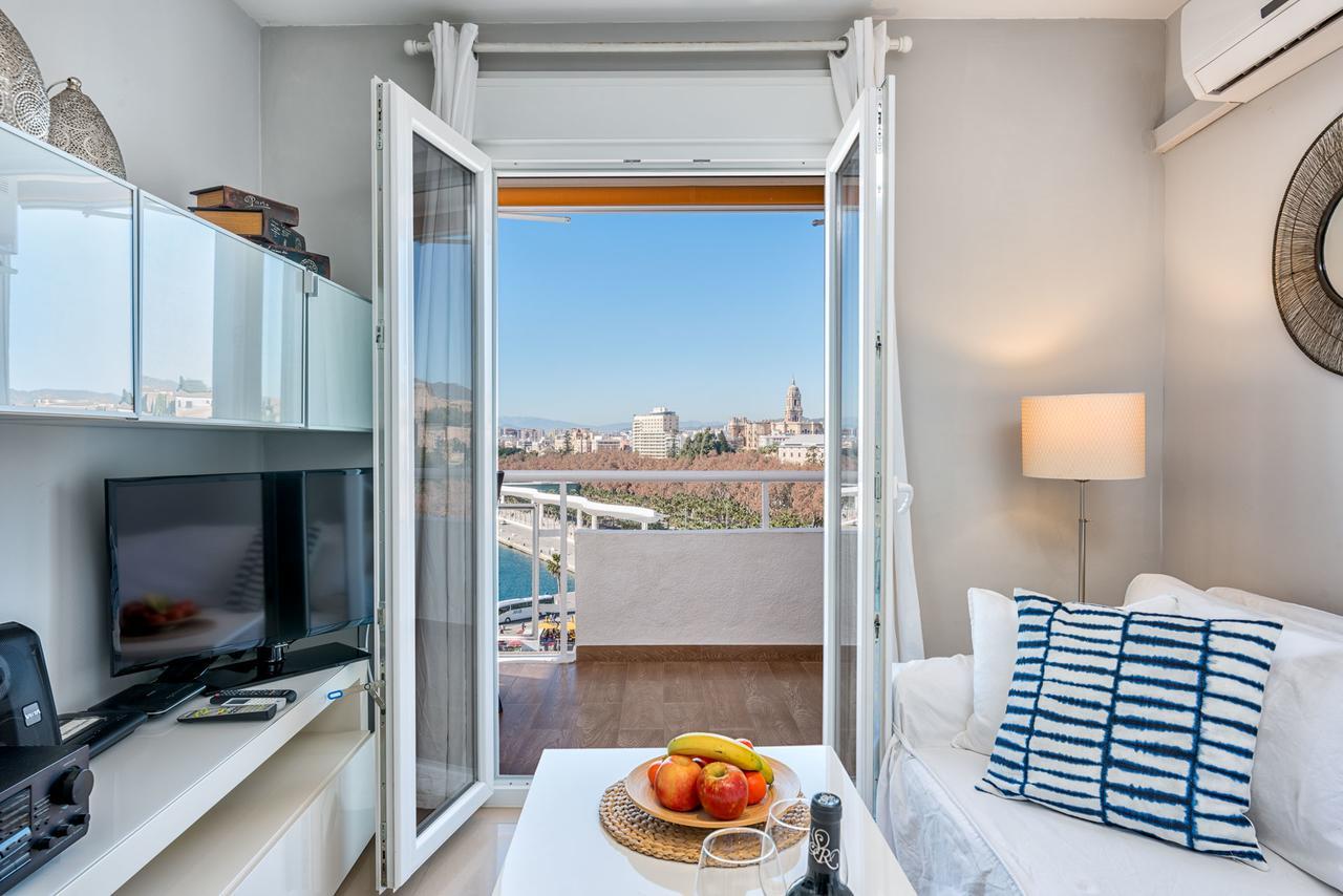 Susana Beach Apartment In Malaga By Solaga Holiday Homes Eksteriør bilde