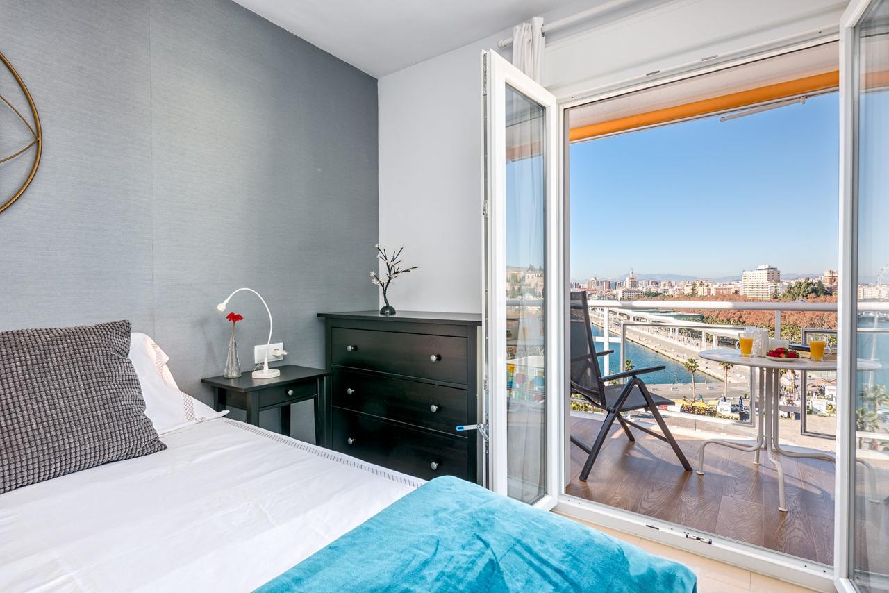 Susana Beach Apartment In Malaga By Solaga Holiday Homes Eksteriør bilde