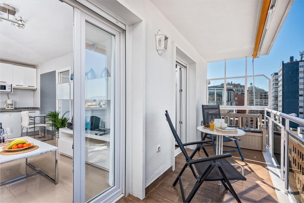 Susana Beach Apartment In Malaga By Solaga Holiday Homes Eksteriør bilde