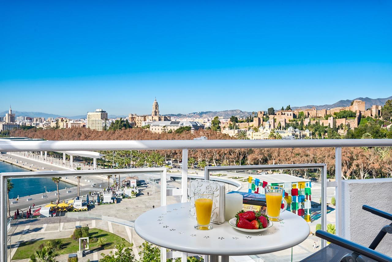 Susana Beach Apartment In Malaga By Solaga Holiday Homes Eksteriør bilde